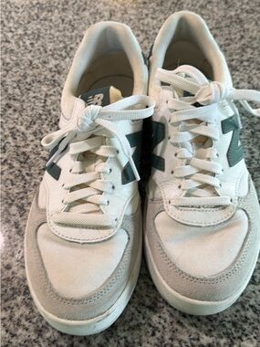New balance shoes